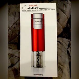 NWT electric rabbit rechargeable corkscrew with built-in foil cutter in red